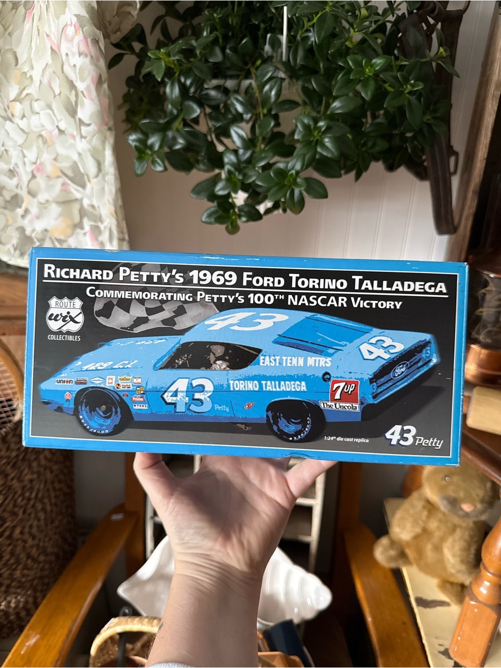 Richard Petty 1969 Ford Torino Talladega Collectible Box - Blue